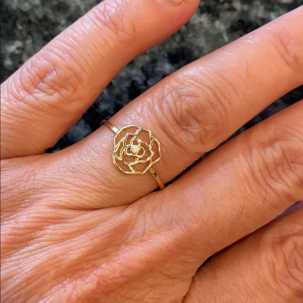 New Dainty Flower Ring 14K Real Gold Promise Ring size 7